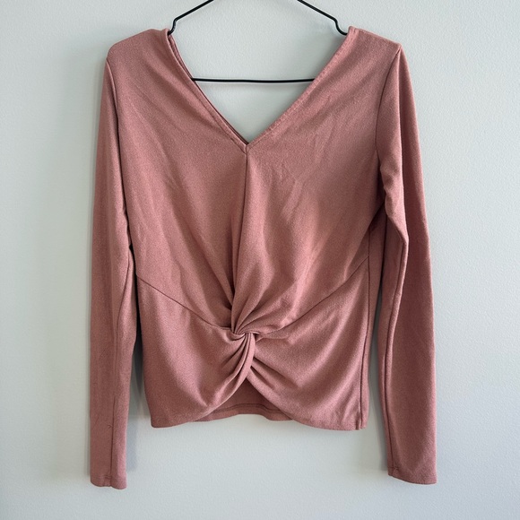 DYNAMITE Long sleeve top - Picture 3 of 4